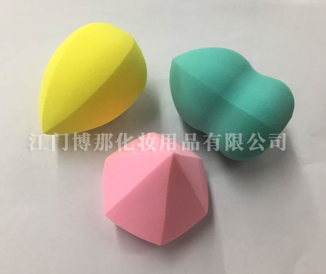 怎样清洗海绵粉扑？